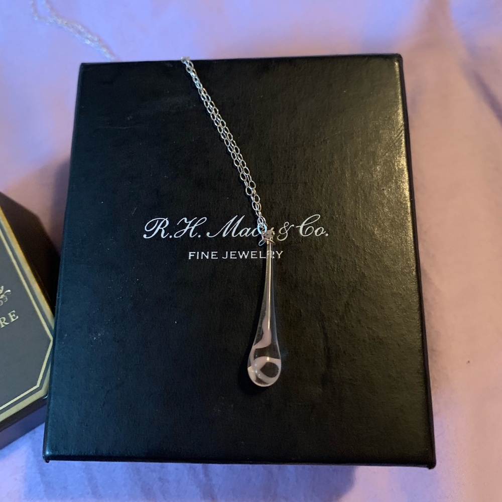 Rain drop necklace
